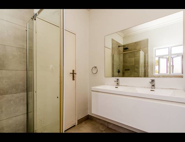 3 BEDROOM TOWNHOUSE FOR SALE IN DOUGLASDALE
